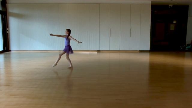 "Nadeje" - Hanáková Michaela, Lyrical dance, Junior от 11 до 14 лет смотреть онлайн