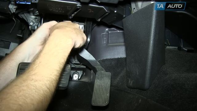 How to Replace Accelerator Pedal & Position Sensor 07-11 Chevy Silverado 1500 смотреть онлайн