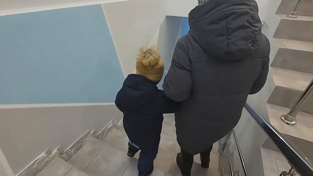 ВЛОГ №227 ТРАТИМ СЕРТИФИКАТ, КУПИЛ ШТАНЫ, КОМФУС В МАГАЗИНЕ, КОРМИМ УТОК, КРУТЫЕ ВЫХОДНЫЕ смотреть онлайн