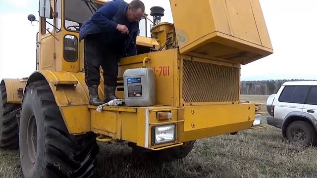 Поломка и ремонт в поле К-701, запустили старый _казахстанец_..mp4 смотреть онлайн