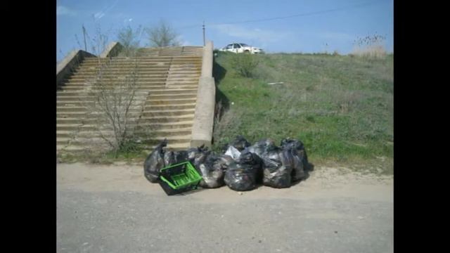 СУББОТНИК НА НАБЕРЕЖНОЙ ИМ.В.ВЫСОЦКОГО 21.04.2012 смотреть онлайн