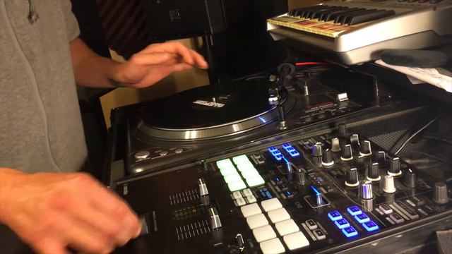 MIDI Skratch session on Vestax PDX 3000 смотреть онлайн