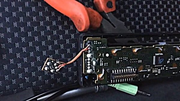 Если не работают динамики по одной из сторон на магнитоле Sony CDX