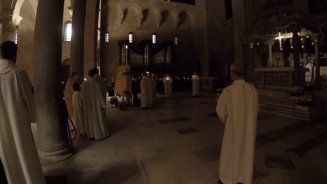 ➁ VEGLIA PASQUALE 15 APRILE 2017 • BASILICA PONTIFICIA DI SAN NICOLA - BARI смотреть онлайн