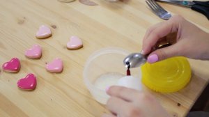 Видео мастер-класс "Пряничный венок". Сборный пряник в технике кракелюр