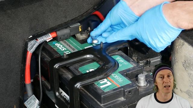 How to Clean Car Battery Terminals and Remove Battery Corrosion смотреть онлайн