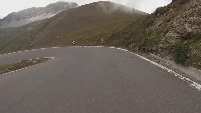 down stelvio pass vfr 800 onboard смотреть онлайн
