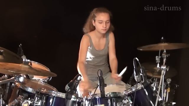 Owner Of A Lonely Heart - Guitar Riff Played On Drums смотреть онлайн