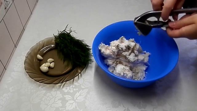 Сало с чесноком и укропом | Бутербродная закуска смотреть онлайн