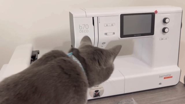 Bernette B70 Deco Embroidery Machine Unboxing & Review смотреть онлайн