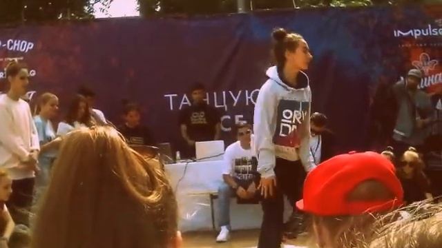 Не много танцев на дне России смотреть онлайн