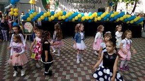 Танец «Я маленькая модница, я папина беда»