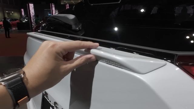 พาชม Mitsubishi Eclipse Cross PHEV - MPV สายลุย พลังปลั๊กอินวิ่งด้วยไฟไกล 60 โล คันจริงเท่อยู่นะ смотреть онлайн