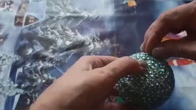 Новогодний шарик из пенопласта. смотреть онлайн