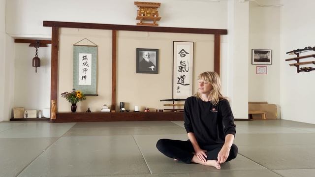 Aikido Uchi Deshi of Kayla Feder Sensei - My Personal Journey [ENG SUB - TAP CC or gear icon] смотреть онлайн