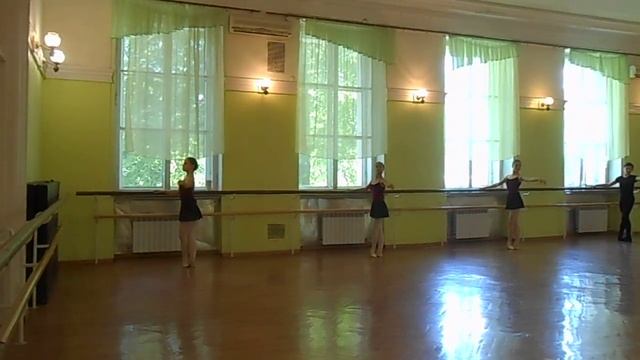Экзамен по классическому танцу в 7 классе (3 год обучения). Педагог Коваленко Ева Игоревна. смотреть онлайн