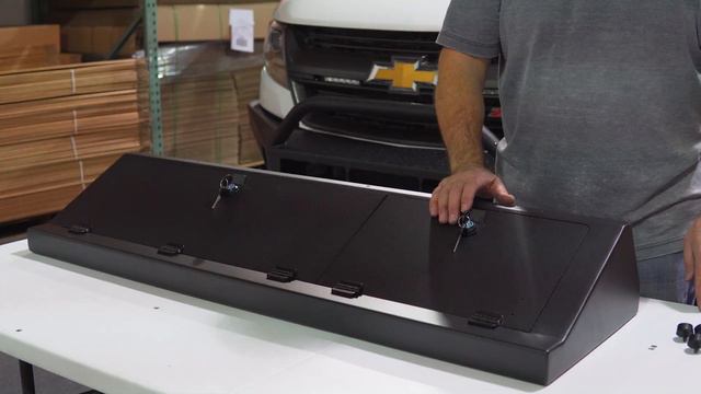 Colorado/Canyon Under Seat Storage Install смотреть онлайн