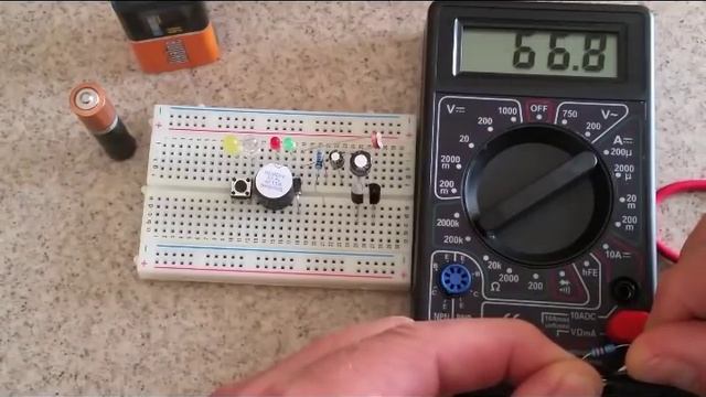 Digital Multimeter Tutorial (DT-830D) Professor Edwards смотреть онлайн