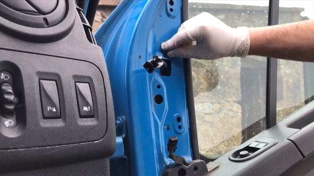Renault Master wing Mirror Replacement смотреть онлайн