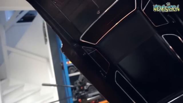 HIP TO BE SQUARE! - RC Chevrolet Blazer Paint - GMADE GS02F смотреть онлайн