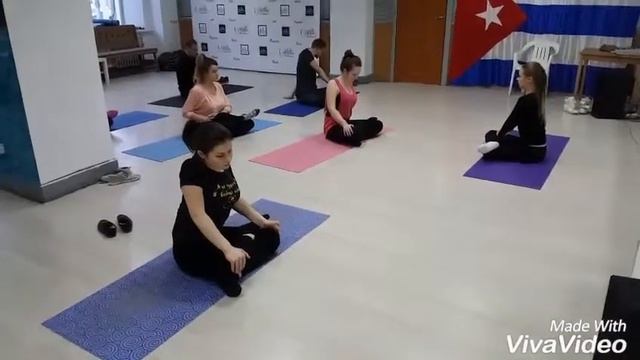Открытое занятие по растяжке смотреть онлайн