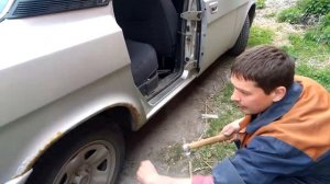 Ремонт порогов Газ 31105 (обзор с молотком)  Часть 2