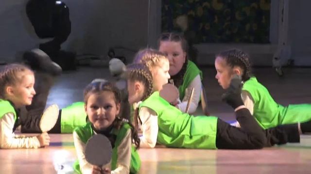 Эстрадная студия "City Dance" - "Зеркала" смотреть онлайн