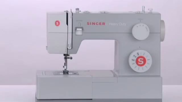 SINGER® HEAVY DUTY 4411 Sewing Machine HD Metal Frame смотреть онлайн
