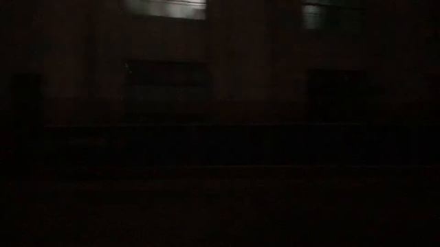 Z38(Wuchang to Beijing West) Crossing Hankou Railway Station смотреть онлайн