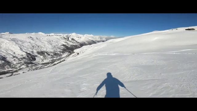 Amazing off piste skiing. Les Menuires 3 Valleys. смотреть онлайн
