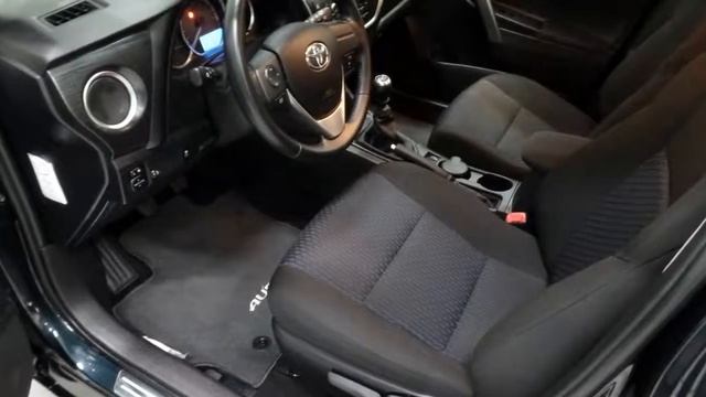 Toyota Auris 1.3 Now TOM TOM ACTIE! 5-deurs LMV Radio CDV Cruise Control смотреть онлайн