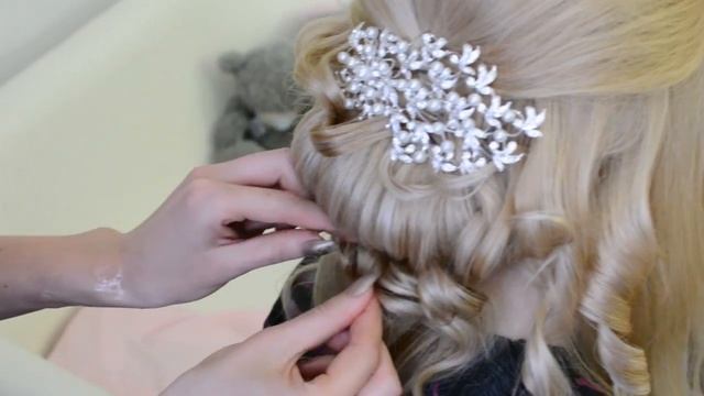 Вечерняя прическа. Мастер Шошина Кристина смотреть онлайн