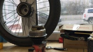 Обслуживание редукторного моторколеса | Смазка редукторного мотора єлектро велосипеда