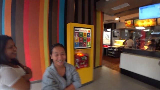 ?? Here's Why Filipinos Actually Like McDonald's MORE Than Jollibee смотреть онлайн