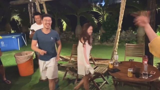 “Woah” battle game 節奏黑白猜 смотреть онлайн