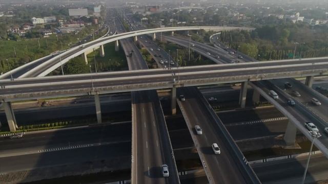 Меня хотели уволить в первый день работы смотреть онлайн