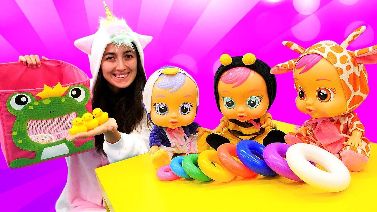 Весёлые игры - Куклы БЕБИ собирают Пирамидку! - Видео игры с Cry Babies и Милая Пони Единорожка смотреть онлайн