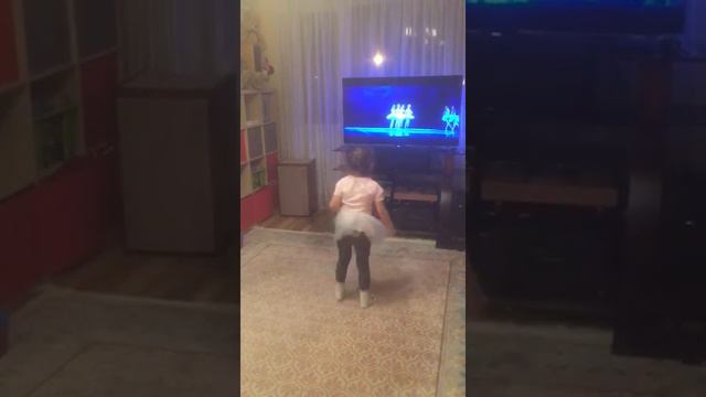 Танец маленьких лебедей смотреть онлайн