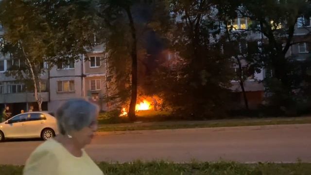 пожар Вяземская 1 Хабаровск , пожарные прибыли через 6 минут смотреть онлайн