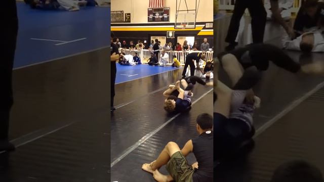 Olin Pettit (GracieFighter) vs Corbin Bilund (10th planet) смотреть онлайн