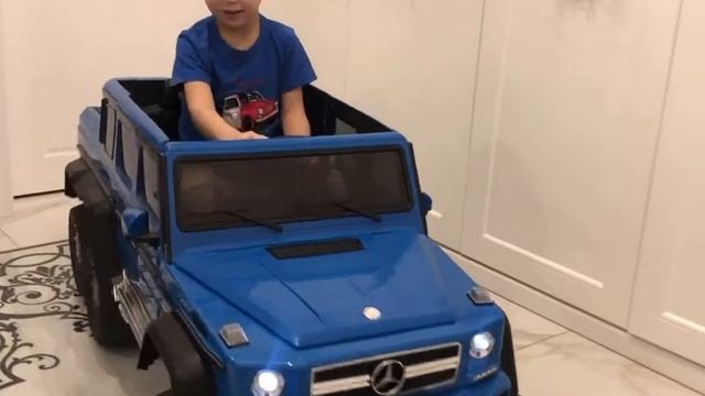 Детский электромобиль Wingo MERCEDES G63 Gelandewagen смотреть онлайн