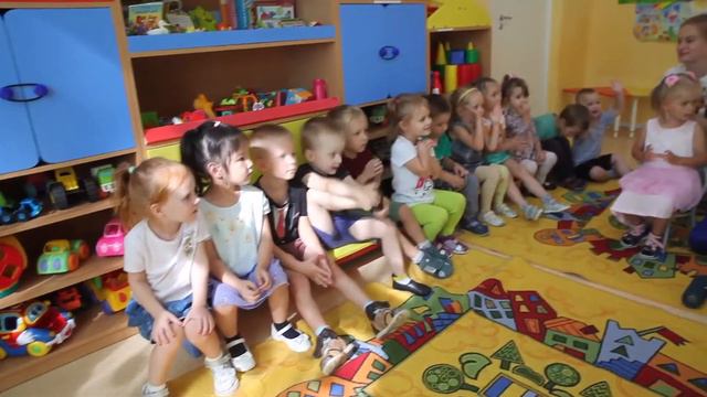 С Днем рождения Диана! Одуванчик смотреть онлайн