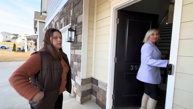 Мы в Южной Каролине / Встреча с риэлтором Татьяной / ОБЗОР домов в Гринвил $300K и $575K / РУМ ТУР смотреть онлайн