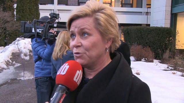 Siv Jensen - Mener regjeringen vil komme godt ut av denne situasjonen смотреть онлайн