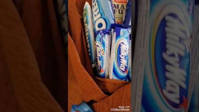 Сладкий Букет из конфет для мальчика смотреть онлайн