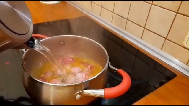 Суп с фрикадельками