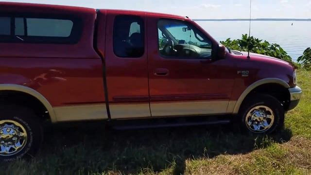 2001 Ford F150 5.4 she made 300,000 miles today! смотреть онлайн