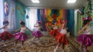 Танец "Куклы! средняя группа