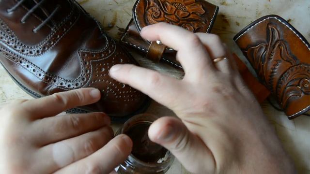 Крем краска для обуви Saphir Surfine Красота по французски www.obuvkosmetika.club смотреть онлайн