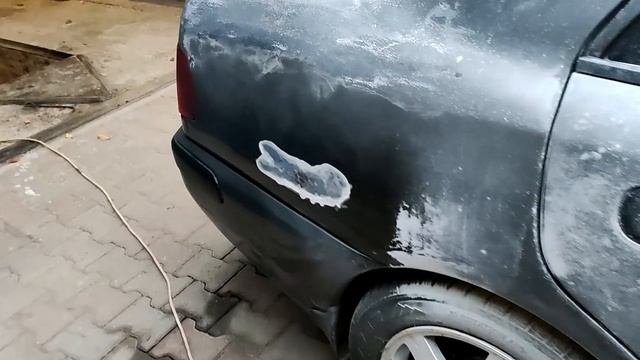 Шпатлевание капота и крыла Mitsubishi Carisma. смотреть онлайн